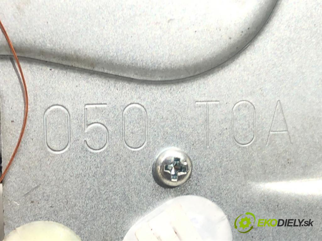 HONDA CR-V IV (RM_) 2012 - 2022    2.0 AWD (RE5, RM2) 114 kW [155 KM] benzyna 2012 -   Motor stieračov zad