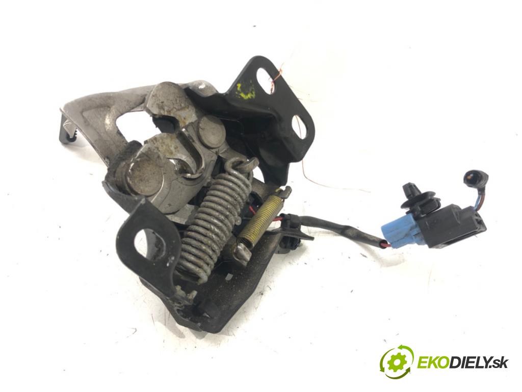 HONDA CR-V IV (RM_) 2012 - 2022    2.0 AWD (RE5, RM2) 114 kW [155 KM] benzyna 2012 -   zámok kapoty přední část