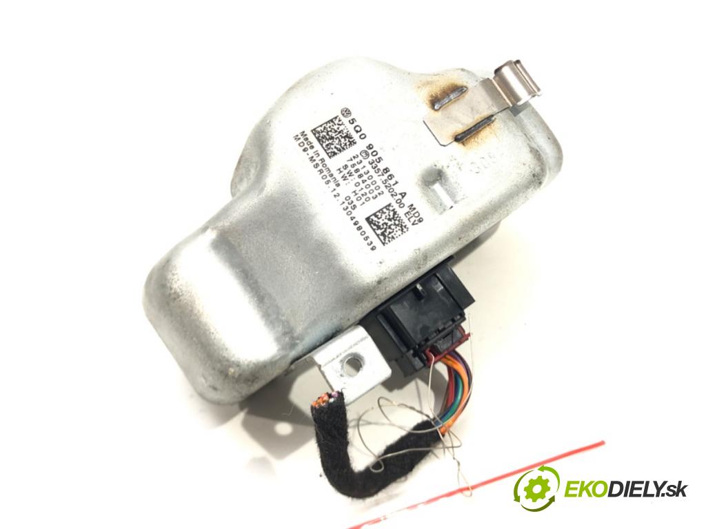 VW GOLF VII (5G1, BQ1, BE1, BE2) 2012 - 2022    1.4 TSI 90 kW [122 KM] benzyna 2012 - 2022  blokáda volantu 5Q0905861A (Ostatné)