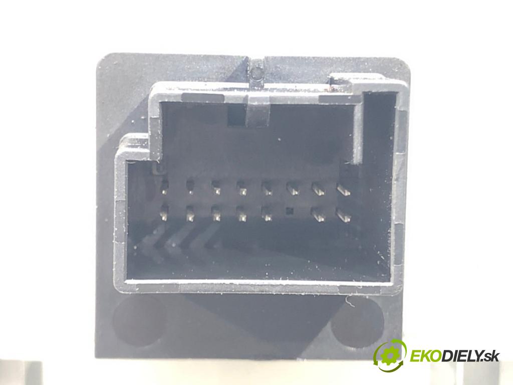 VW GOLF VII (5G1, BQ1, BE1, BE2) 2012 - 2022    1.4 TSI 90 kW [122 KM] benzyna 2012 - 2022  blokáda volantu 5Q0905861A (Ostatné)