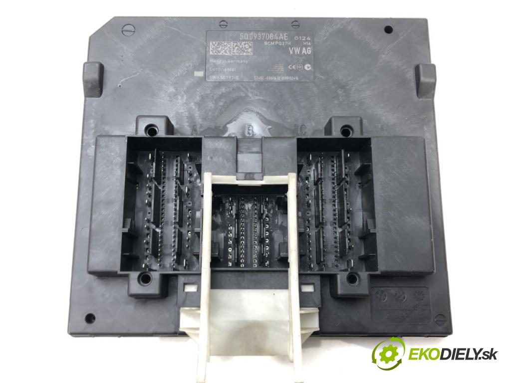 VW GOLF VII (5G1, BQ1, BE1, BE2) 2012 - 2022    1.4 TSI 90 kW [122 KM] benzyna 2012 - 2022  Modul komfortu 5Q0937084AE (Moduly komfortu)
