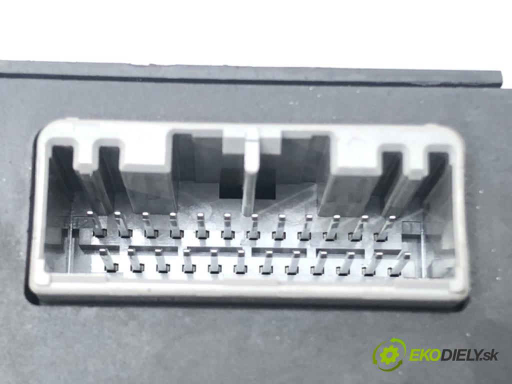 HONDA CR-V IV (RM_) 2012 - 2022    2.0 AWD (RE5, RM2) 114 kW [155 KM] benzyna 2012 -   Modul PDC 39670-T1V-G012-M1 (Ostatné)