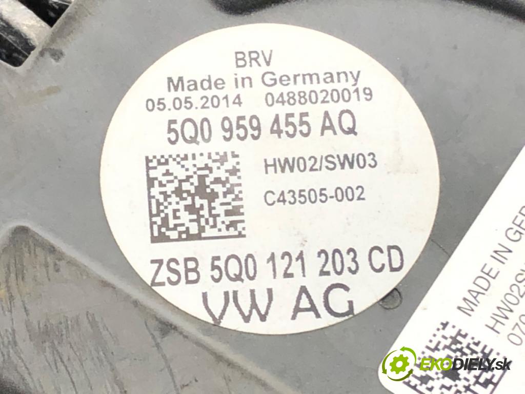 VW GOLF VII (5G1, BQ1, BE1, BE2) 2012 - 2022    1.4 TSI 110 kW [150 KM] benzyna 2014 - 2022  Ventilátor chladiča 5Q0959455AQ (Ventilátory)