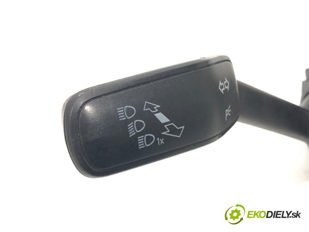 VW GOLF VII (5G1, BQ1, BE1, BE2) 2012 - 2022    1.4 TSI 110 kW [150 KM] benzyna 2014 - 2022  Prepínač kombinovaný 5Q0953507HL (Prepínače, spínače, tlačidlá a ovládače kúrenia)