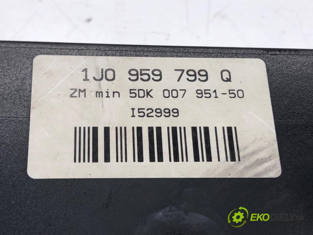 VW BORA I (1J2) 1998 - 2013    1.9 TDI 81 kW [110 KM] olej napędowy 1998 - 2001  Modul komfortu 1J0959799Q (Moduly komfortu)