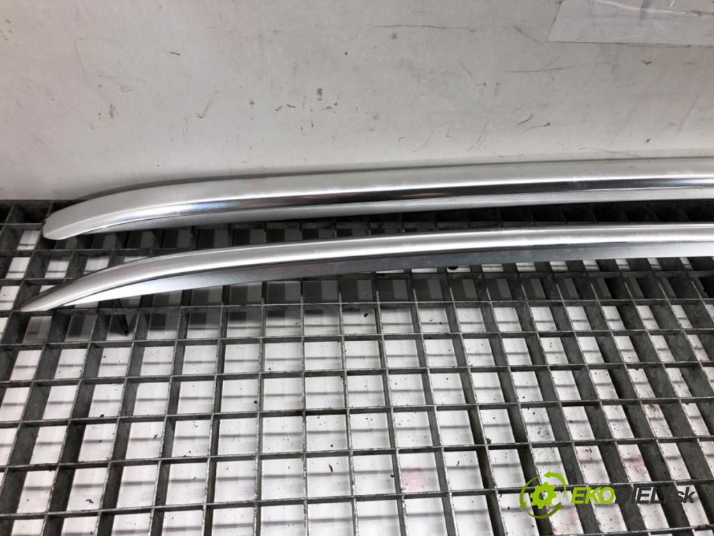 AUDI A4 B8 Kombi 2015 88 kW 1.8 TFSI 1798 lyžiny STRECHA: 8K9860021A