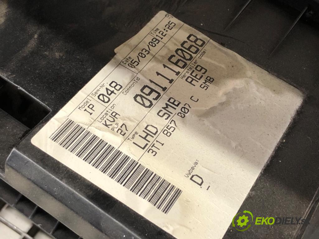 SKODA SUPERB II (3T4) 2008 - 2015    3.6 FSI 4x4 191 kW [260 KM] benzyna 2008 - 2015  Palubná doska  (Palubné dosky)