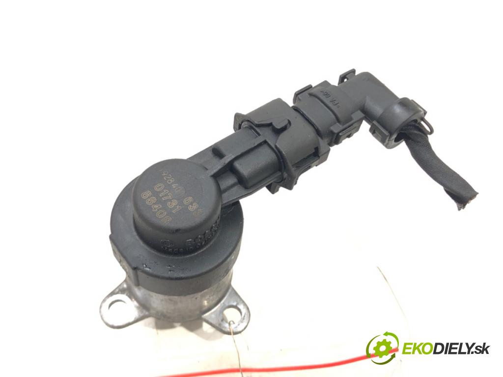 HYUNDAI i30 (FD) 2007 - 2012    2.0 CRDi 103 kW [140 KM] olej napędowy 2007 - 2011  Regulátor tlaku paliva 0928400633 (Ostatné)