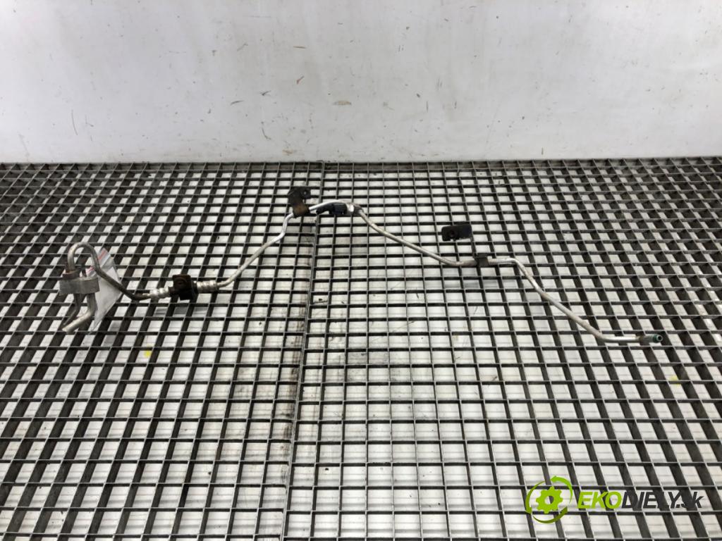 HYUNDAI i30 (FD) 2007 - 2012    2.0 CRDi 103 kW [140 KM] olej napędowy 2007 - 2011  rúrka klimatizácie  (Rúrky klimatizácie)