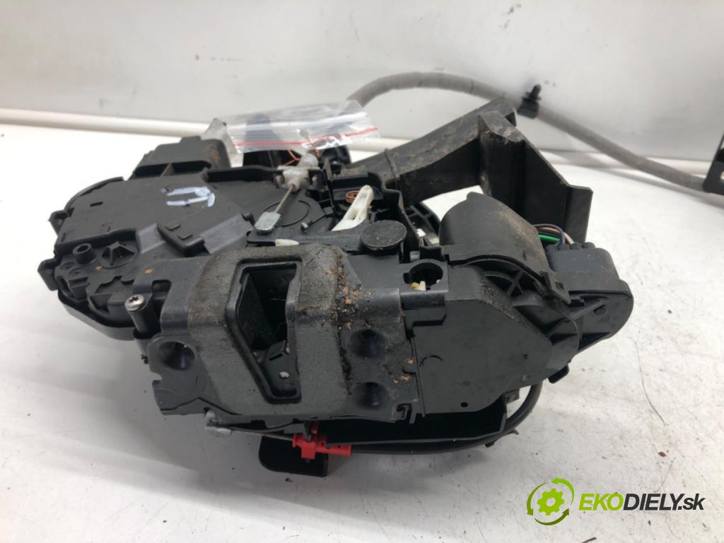 FORD MONDEO IV Turnier (BA7) 2007 - 2015    2.2 TDCi 147 kW [200 KM] olej napędowy 2010 - 2015  zámok dveře pravý zadní část BS71-A22600-AB