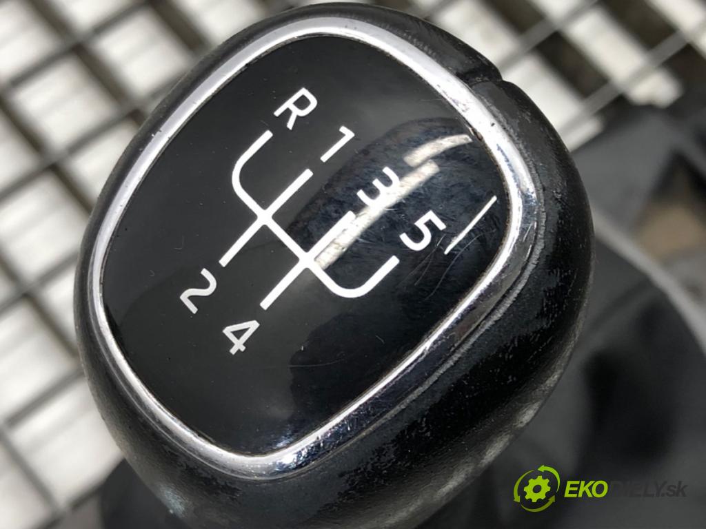 SKODA RAPID (NH3, NK3, NK6) 2012 - 2022    1.6 TDI 85 kW [115 KM] olej napędowy 2015 - 2019  Kulisa 6RA711049E (Rýchlostné páky / kulisy)