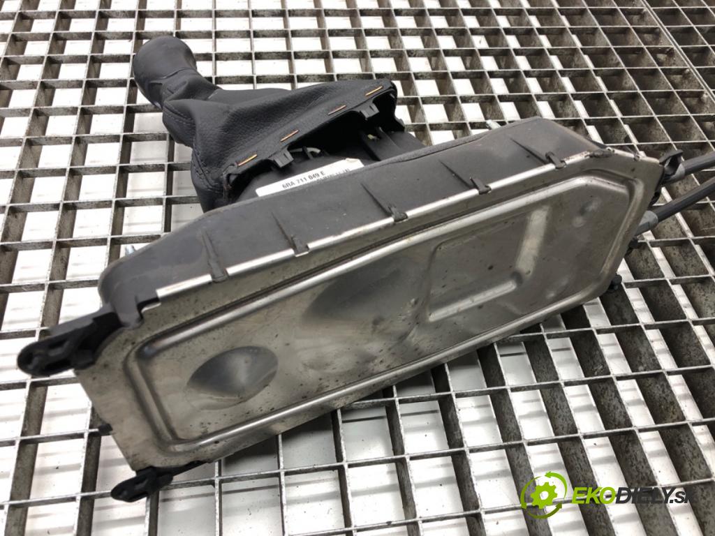 SKODA RAPID (NH3, NK3, NK6) 2012 - 2022    1.6 TDI 85 kW [115 KM] olej napędowy 2015 - 2019  Kulisa 6RA711049E (Rýchlostné páky / kulisy)