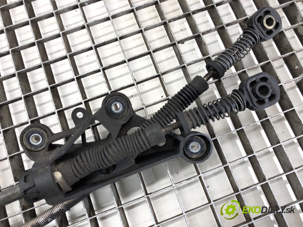 SKODA RAPID (NH3, NK3, NK6) 2012 - 2022    1.6 TDI 85 kW [115 KM] olej napędowy 2015 - 2019  Kulisa 6RA711049E (Rýchlostné páky / kulisy)