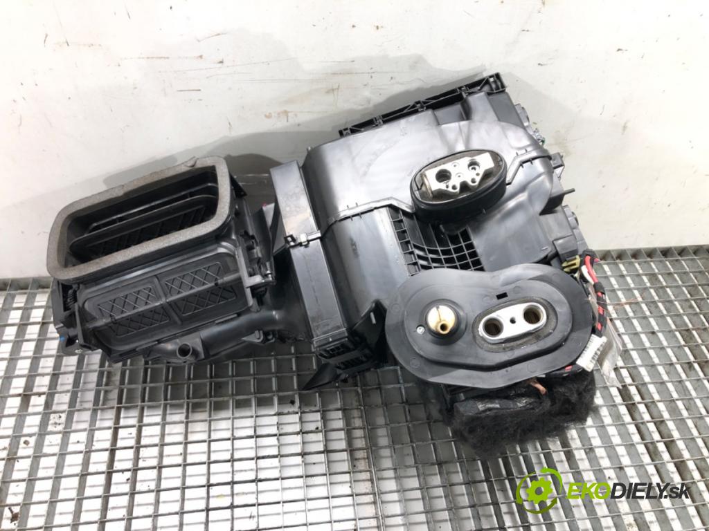 SKODA RAPID (NH3, NK3, NK6) 2012 - 2022    1.6 TDI 85 kW [115 KM] olej napędowy 2015 - 2019  Výhrevné teleso, radiátor kúrenia komplet KOMBAJN  (Radiátory kúrenia)