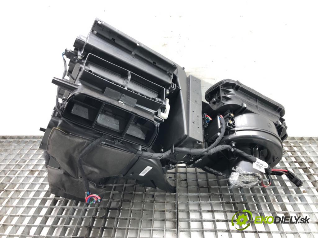 SKODA RAPID (NH3, NK3, NK6) 2012 - 2022    1.6 TDI 85 kW [115 KM] olej napędowy 2015 - 2019  Výhrevné teleso, radiátor kúrenia komplet KOMBAJN  (Radiátory kúrenia)