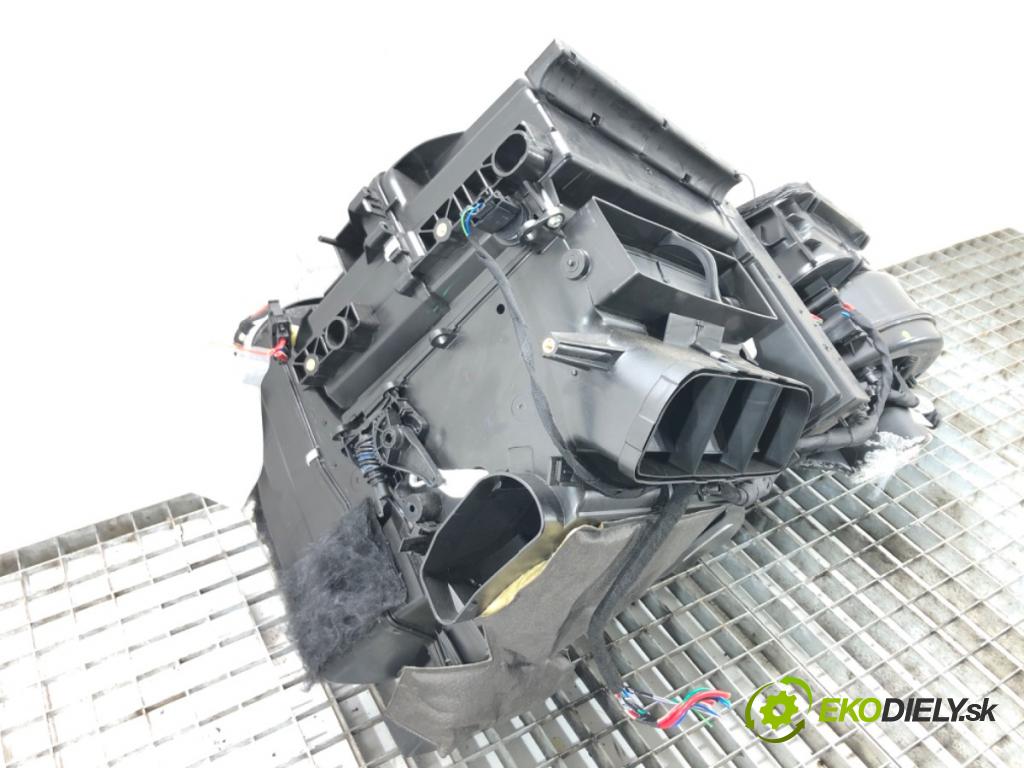 SKODA RAPID (NH3, NK3, NK6) 2012 - 2022    1.6 TDI 85 kW [115 KM] olej napędowy 2015 - 2019  Výhrevné teleso, radiátor kúrenia komplet KOMBAJN  (Radiátory kúrenia)