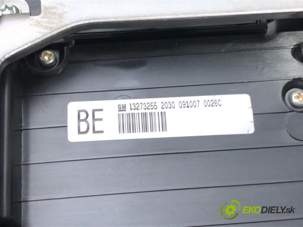 OPEL INSIGNIA A (G09) 2008 - 2017    2.0 CDTI (68) 118 kW [160 KM] olej napędowy 2008 -  RADIO 13337251 13273255 (Audio zariadenia)