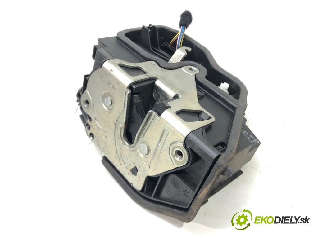 BMW 5 Touring (E61) 2004 - 2010    520 d 110 kW [150 KM] olej napędowy 2005 - 2007  zámok dveře pravý přední část 7167074
