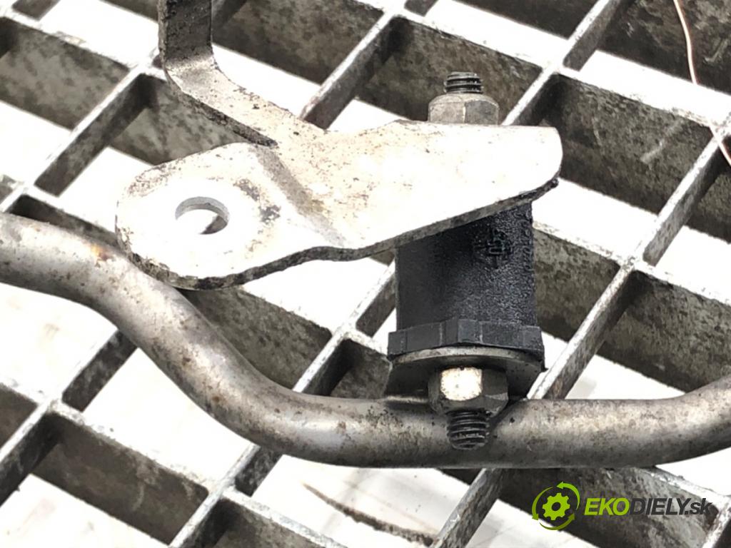 BMW 5 Touring (E61) 2004 - 2010    520 d 110 kW [150 KM] olej napędowy 2005 - 2007  hadica servočerpadlo  (Rúrky, hadice servočerpadla)