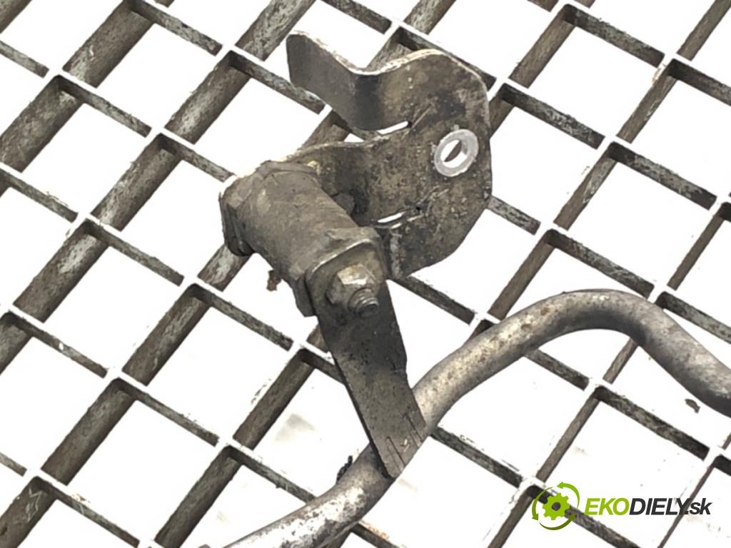 BMW 5 Touring (E61) 2004 - 2010    520 d 110 kW [150 KM] olej napędowy 2005 - 2007  hadica servočerpadlo  (Rúrky, hadice servočerpadla)