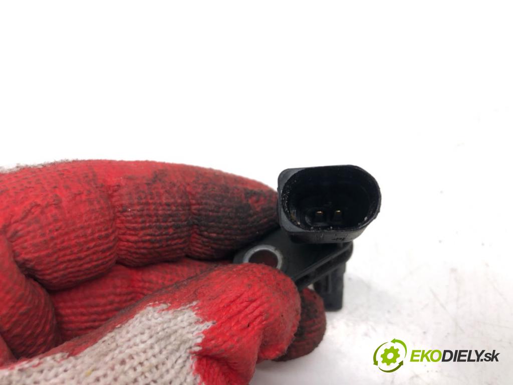 VW CC B7 (358) 2011 - 2016    3.6 FSI 4motion 220 kW [300 KM] benzyna 2011 - 201  Snímač ABS predný ľavy 100711-52713 (Snímače ABS)