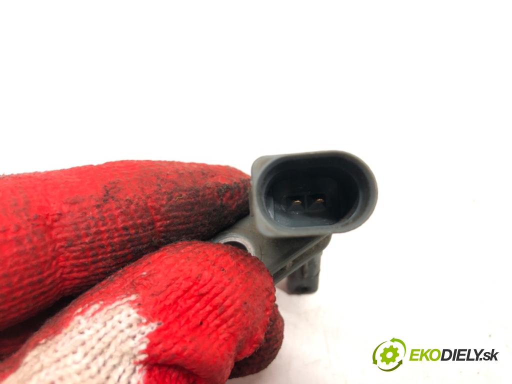 VW CC B7 (358) 2011 - 2016    3.6 FSI 4motion 220 kW [300 KM] benzyna 2011 - 201  Snímač ABS zadný ľavy 100711-54013 (Snímače ABS)