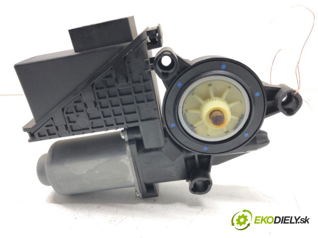 SKODA FABIA I (6Y2) 1999 - 2008    ---  motor sťahovaní okna pravý přední část 6Y1959802