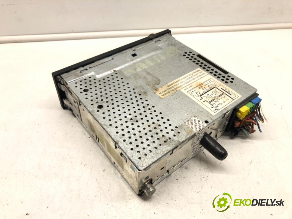 SEAT ALHAMBRA (7V8, 7V9) 1996 - 2010    1.9 TDI 85 kW [115 KM] olej napędowy 2000 - 2010  RADIO  (Audio zariadenia)