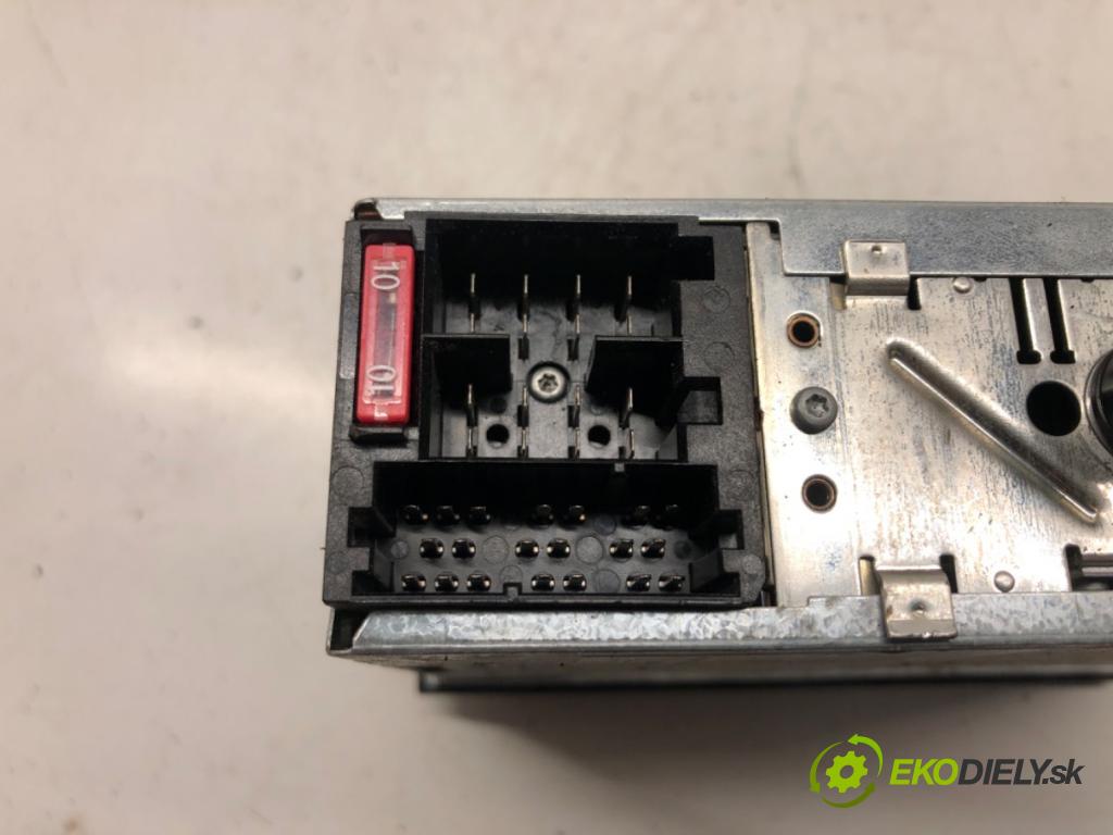 SEAT ALHAMBRA (7V8, 7V9) 1996 - 2010    1.9 TDI 85 kW [115 KM] olej napędowy 2000 - 2010  RADIO  (Audio zariadenia)