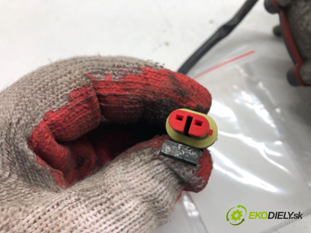 --- ---    ---  Reduktor do plynového pedálu LPG 67R-014619 (LPG)