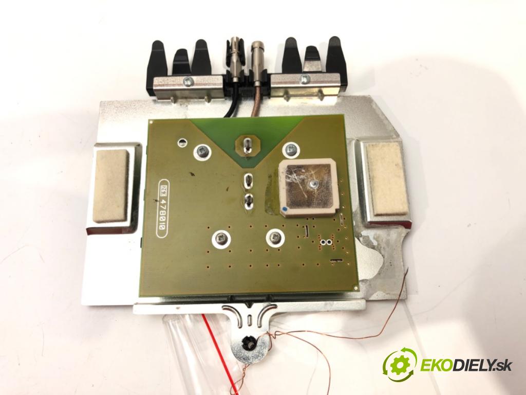 MERCEDES-BENZ KLASA S coupe (C215) 1999 - 2006    CL 500 (215.375) 225 kW [306 KM] benzyna 1999 - 20  Zosilňovač Antenní: A2158202375 (Zosilňovače)