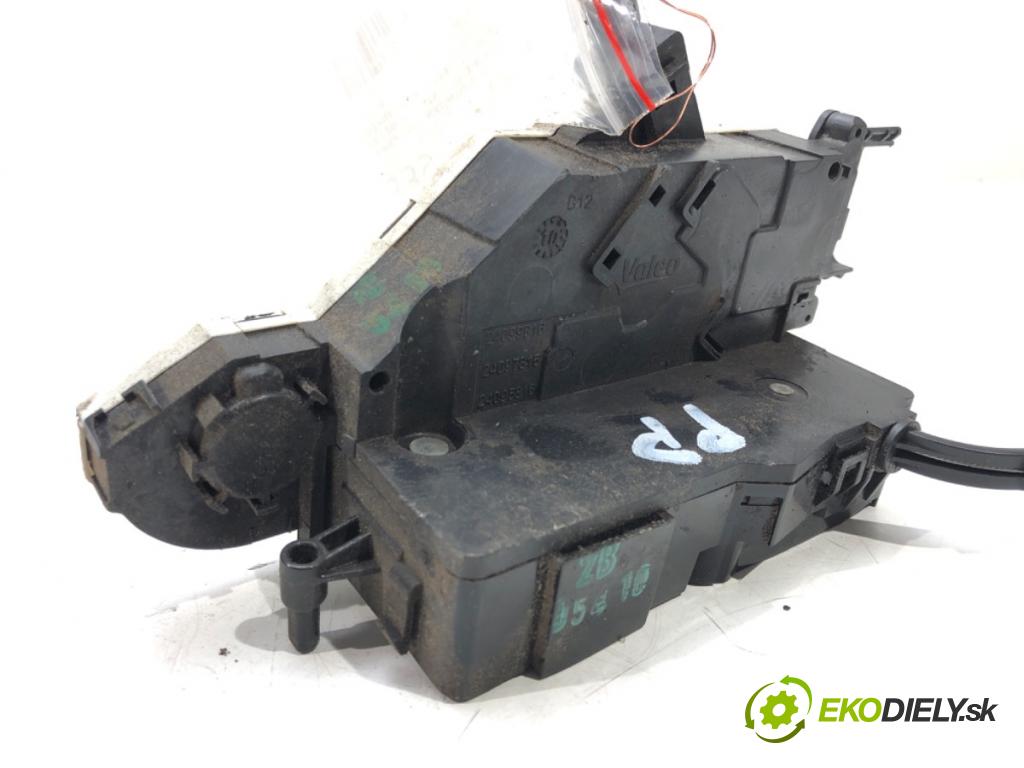 CITROEN C4 PICASSO I nadwozie wielkoprzestrzenne (MPV) (UD_) 2006 - 2015    1.6 VTi 120 88 kW [120 KM] benzyna 2008 - 2013  zámok dveře pravý přední část 24095816