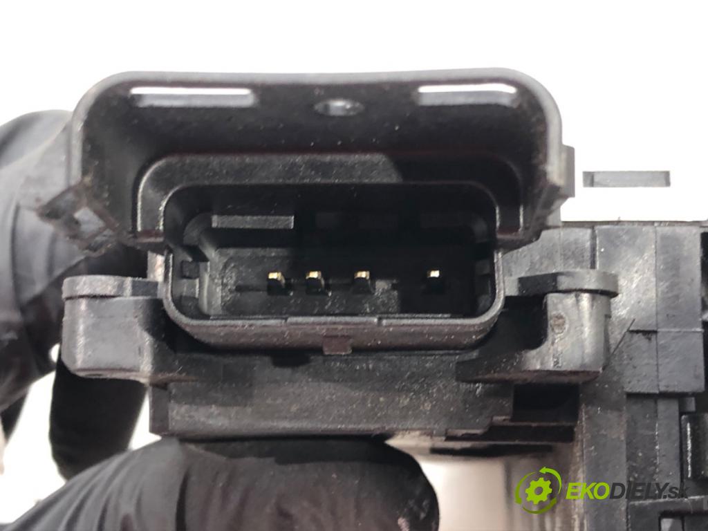 CITROEN C4 PICASSO I nadwozie wielkoprzestrzenne (MPV) (UD_) 2006 - 2015    1.6 VTi 120 88 kW [120 KM] benzyna 2008 - 2013  zámok dveře pravý přední část 24095816