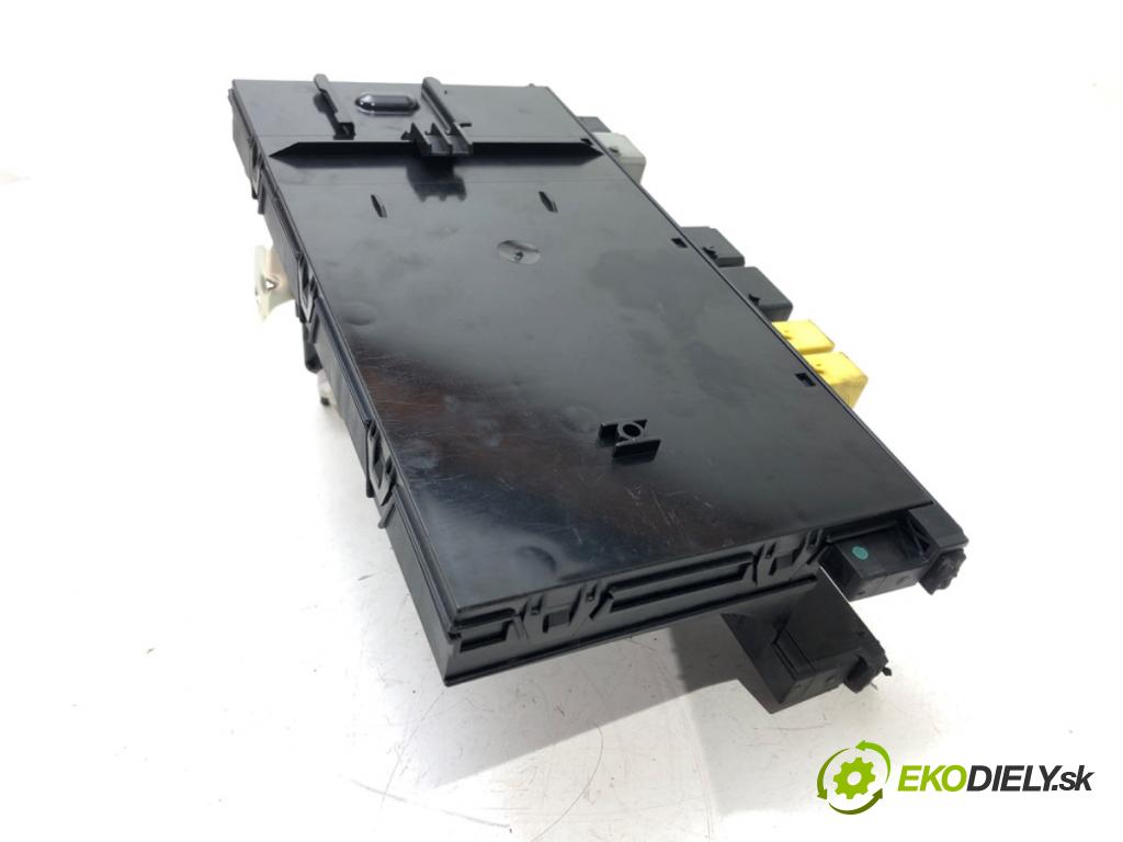 MERCEDES-BENZ KLASA C (W203) 2000 - 2007    C 320 (203.064) 160 kW [218 KM] benzyna 2000 - 200  Modul SAM 2035451801 (Ostatné)