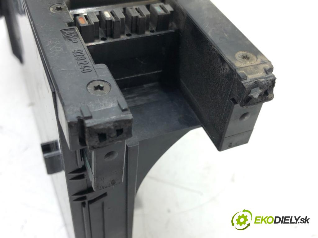 MERCEDES-BENZ KLASA C (W203) 2000 - 2007    C 320 (203.064) 160 kW [218 KM] benzyna 2000 - 200  Modul SAM 2035451801 (Ostatné)