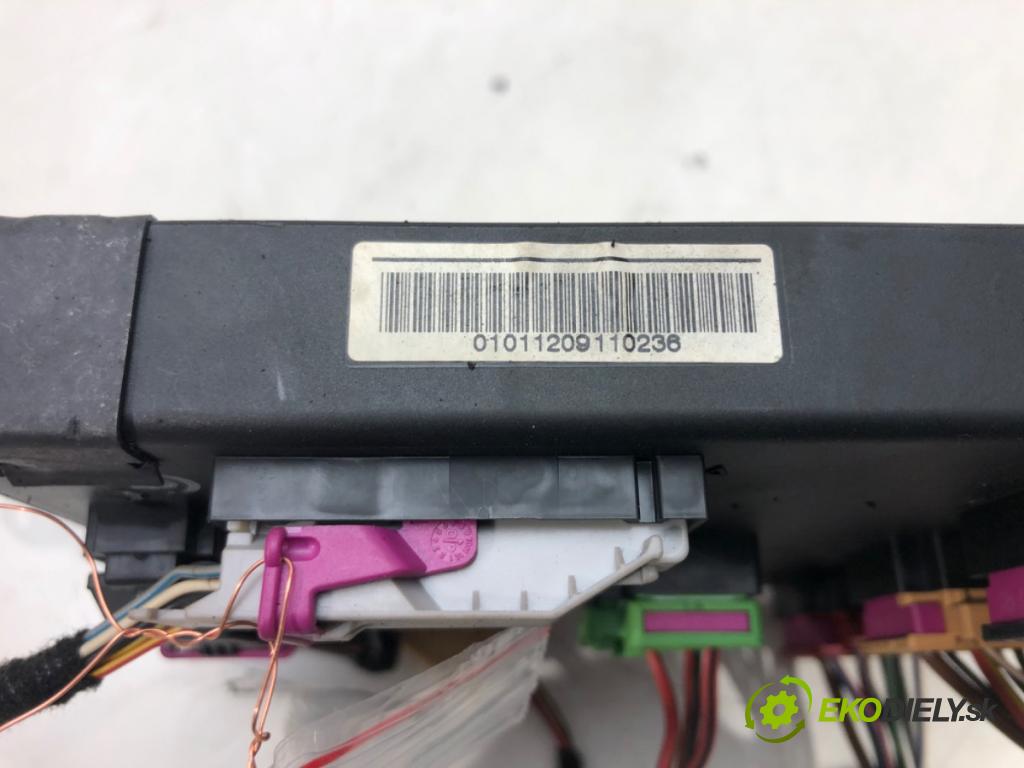 AUDI A4 B8 Avant (8K5) 2007 - 2015    2.0 TDI 88 kW [120 KM] olej napędowy 2008 - 2015  Modul komfortu 8K0907063P (Moduly komfortu)