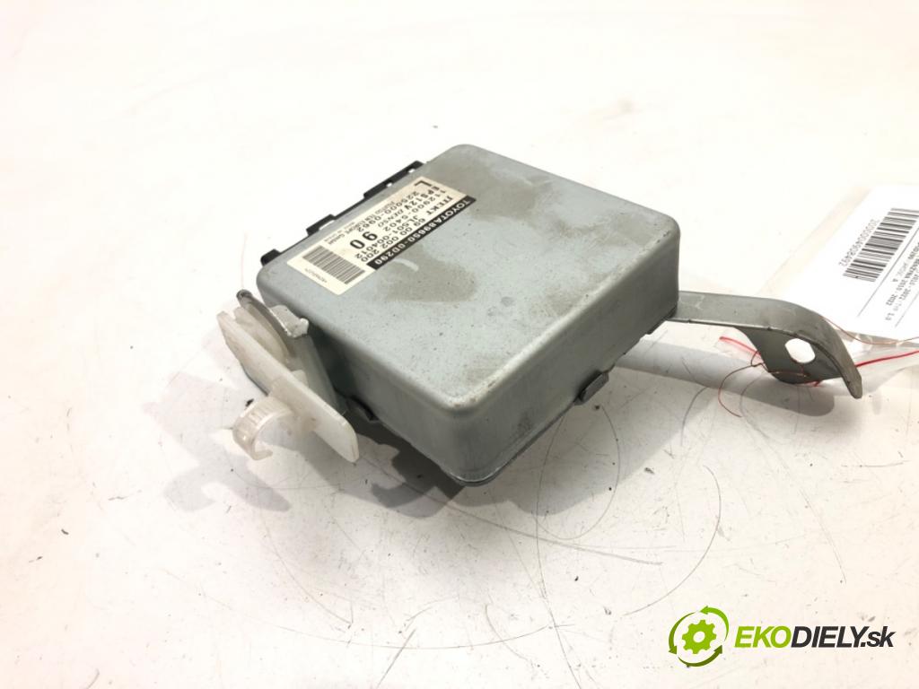 TOYOTA YARIS (_P13_) 2010 - 2022    1.0 (KSP130_) 51 kW [69 KM] benzyna 2010 - 2022  Modul servočerpadlo 89650-0D290 (Ostatné)
