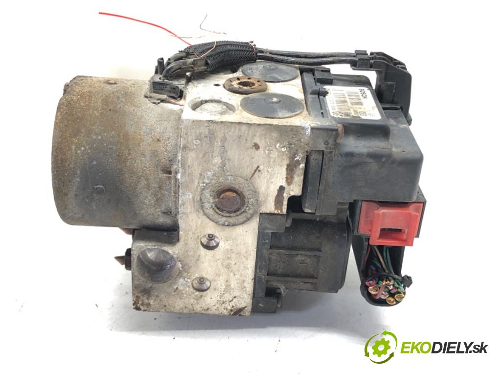 PEUGEOT 307 (3A/C) 2000 - 2012    2.0 HDi 90 66 kW [90 KM] olej napędowy 2000 - 2007  Pumpa ABS 0273004562 (Pumpy ABS)