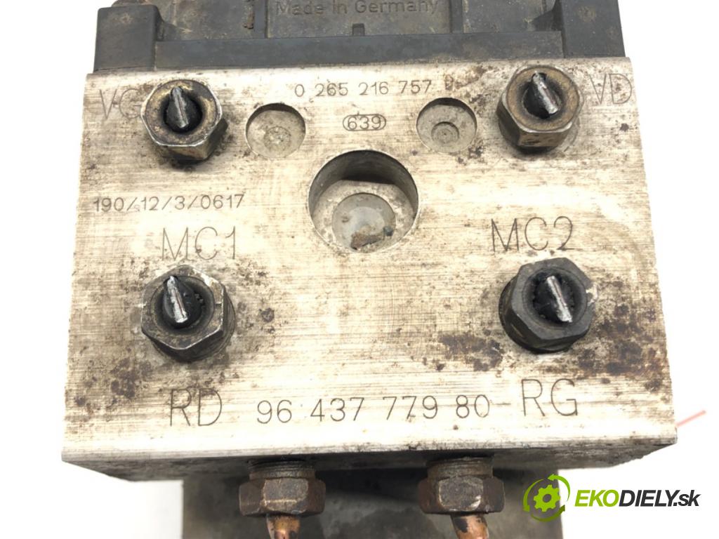 PEUGEOT 307 (3A/C) 2000 - 2012    2.0 HDi 90 66 kW [90 KM] olej napędowy 2000 - 2007  Pumpa ABS 0273004562 (Pumpy ABS)