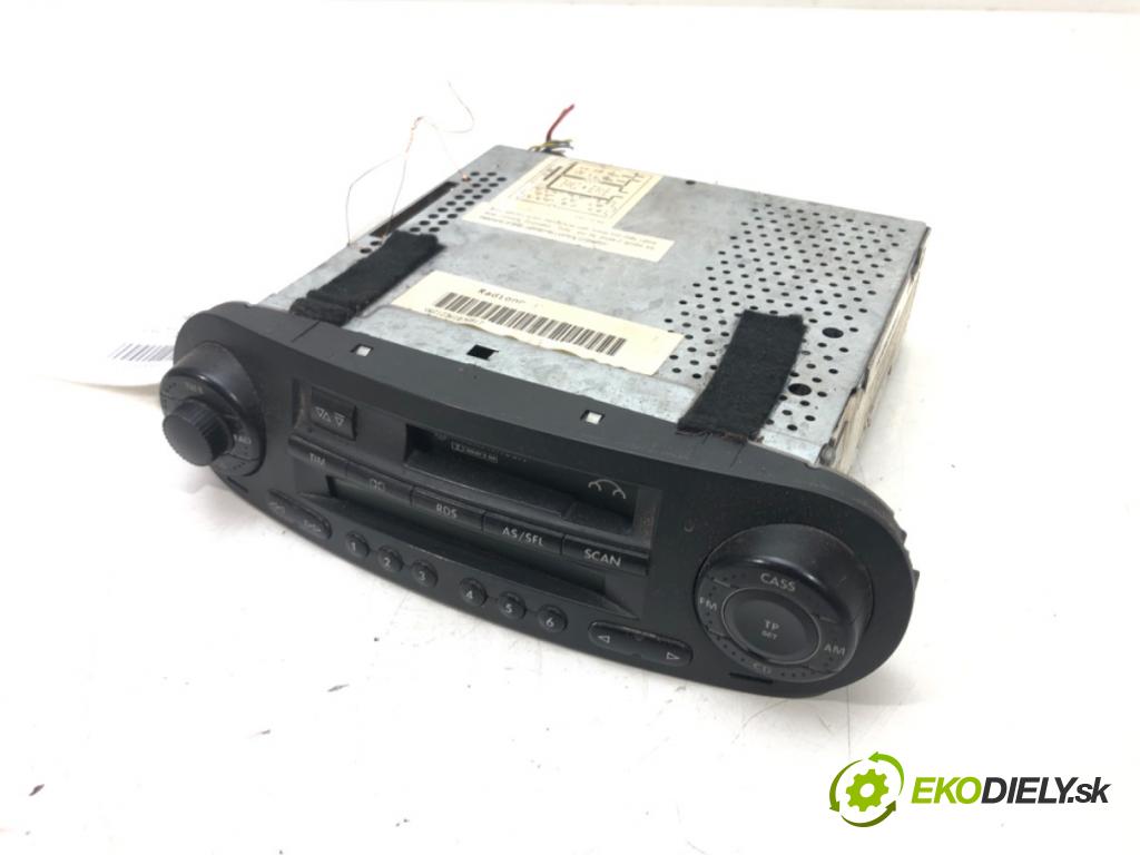 VW NEW BEETLE (9C1, 1C1) 1998 - 2010    2.0 85 kW [115 KM] benzyna 1998 - 2010  RADIO 1C0035186 (Audio zariadenia)