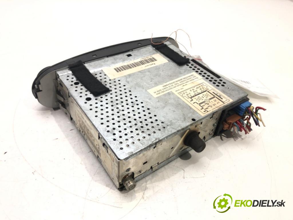 VW NEW BEETLE (9C1, 1C1) 1998 - 2010    2.0 85 kW [115 KM] benzyna 1998 - 2010  RADIO 1C0035186 (Audio zariadenia)