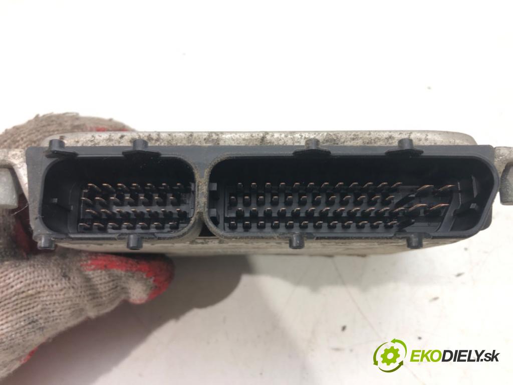 VW GOLF IV (1J1) 1997 - 2008    1.4 16V 55 kW [75 KM] benzyna 1997 - 2004  riadiaca jednotka Motor 036906032L (Riadiace jednotky)