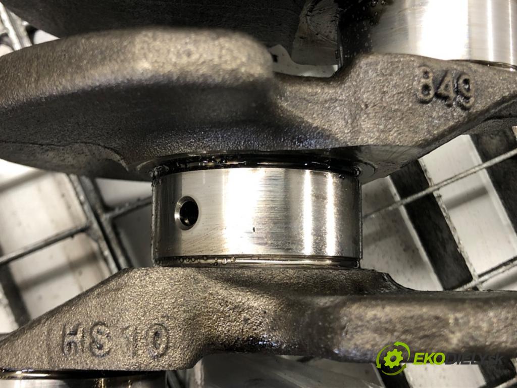 FORD FOCUS III Turnier 2010 - 2022    1.5 TDCi 88 kW [120 KM] olej napędowy 2014 - 2022  Kardaň, hriadeľ KLIKA: XWDA (Ostatné)