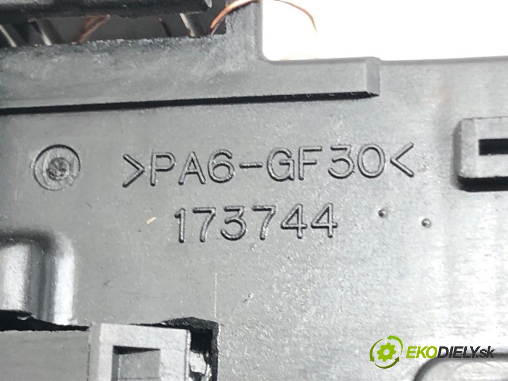 SUZUKI SX4 (EY, GY) 2006 - 2022    1.6 VVT (RW 416) 79 kW [107 KM] benzyna 2006 - 202  Prepínač smeroviek 173744 (Prepínače, spínače, tlačidlá a ovládače kúrenia)