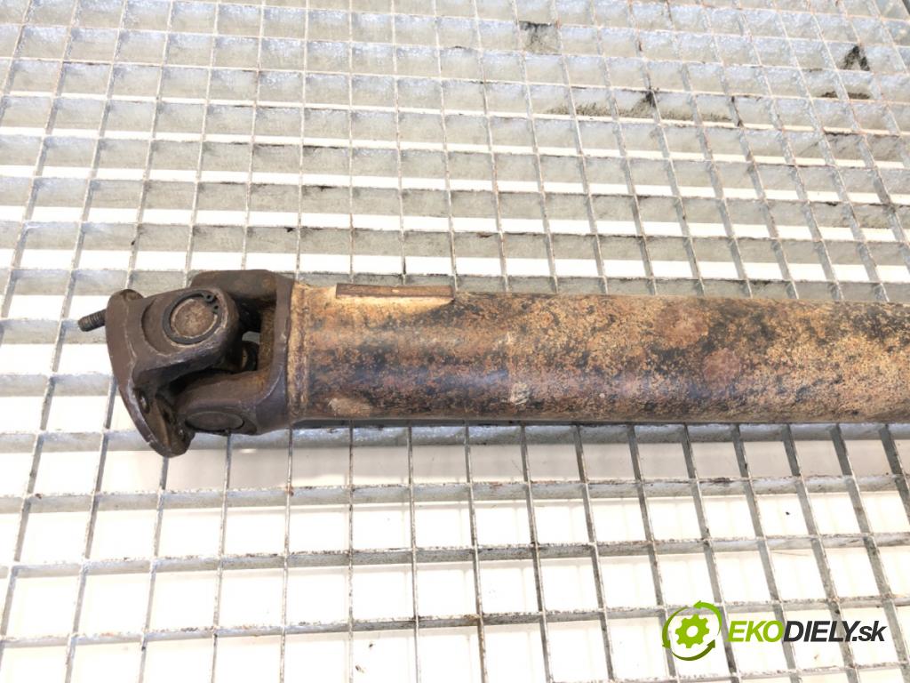 LADA NIVA samochód terenowy zamknięty (2121, 2131) 1976 - 2022    1600 56 kW [76 KM] benzyna 1976 - 1993  Kardaň, hriadeľ hnací zad  (Kardaňové hriadele)