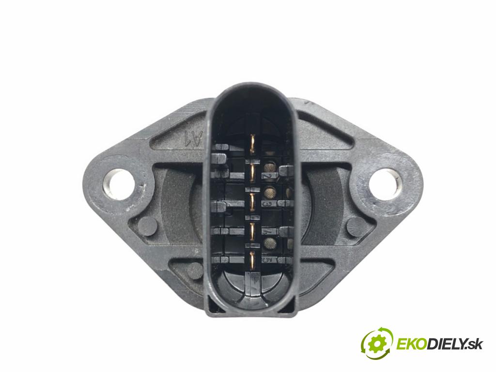 BMW 3 (E90) 2004 - 2012    318 i 95 kW [129 KM] benzyna 2005 - 2007  Váha vzduchu  (Váhy vzduchu)