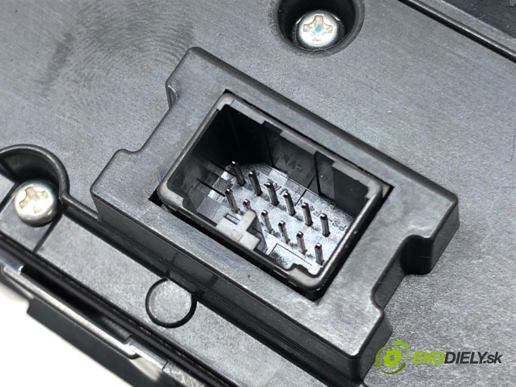 JAGUAR XF I (X250) 2008 - 2015    2.2 D 140 kW [190 KM] olej napędowy 2011 - 2015  Panel ovládania kúrenia CX23-18C858-DD (Prepínače, spínače, tlačidlá a ovládače kúrenia)