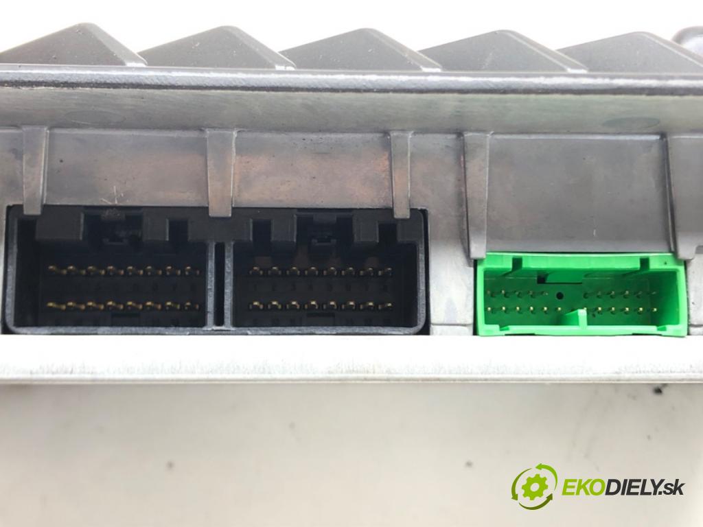 JAGUAR XF I (X250) 2008 - 2015    2.2 D 140 kW [190 KM] olej napędowy 2011 - 2015  Zosilňovač AW93-19C164-CU (Zosilňovače)