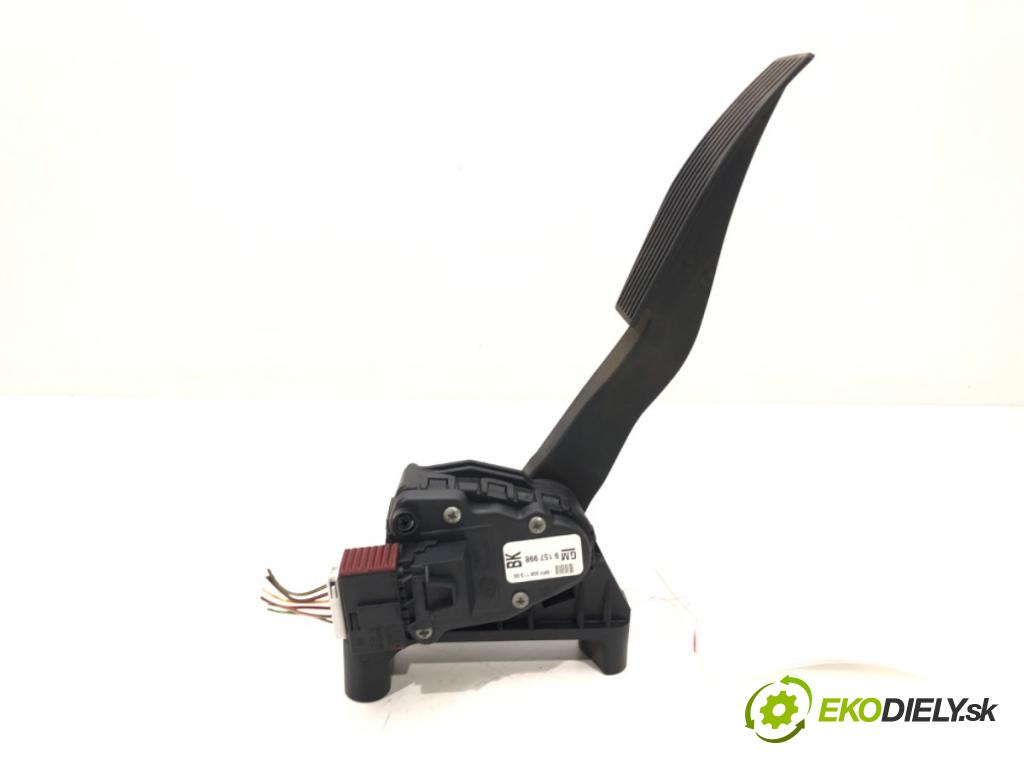 OPEL ASTRA H (A04) 2004 - 2014    1.6 (L48) 85 kW [116 KM] benzyna 2006 - 2014  Potenciometer plynového pedálu 9157998 (Pedále)