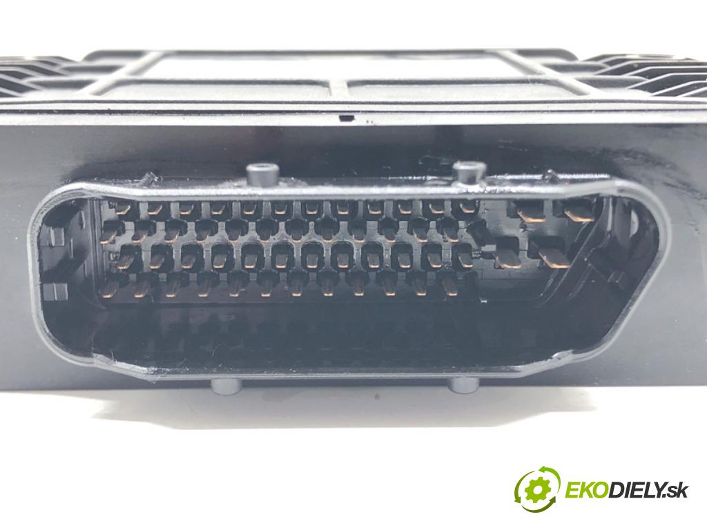 PORSCHE CAYENNE (9PA) 2002 - 2010    S 4.8 283 kW [385 KM] benzyna 2007 - 2010  Riadiaca jednotka prevodovky 09D927750FP (Riadiace jednotky prevodovky)